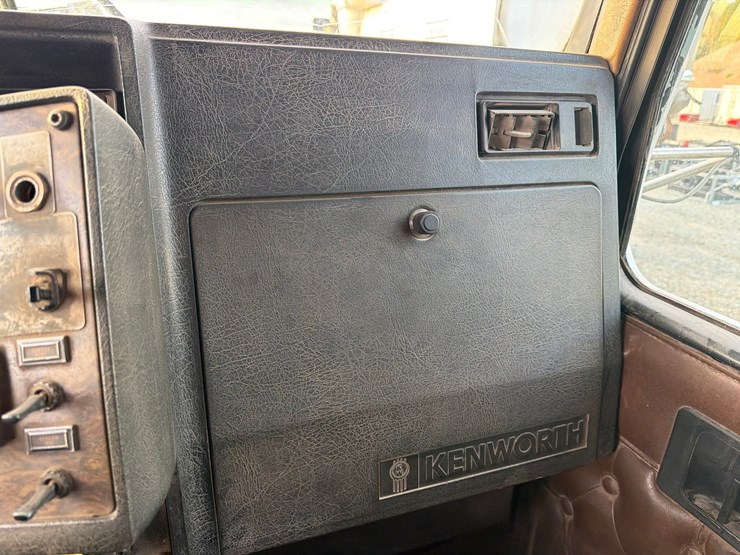 1997-kenworth-t800-image-74