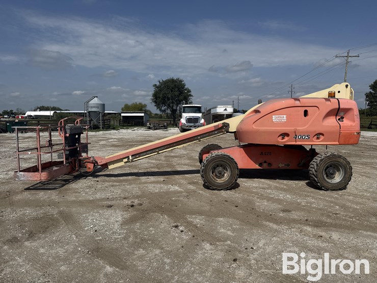 2002-jlg-400s-image-8