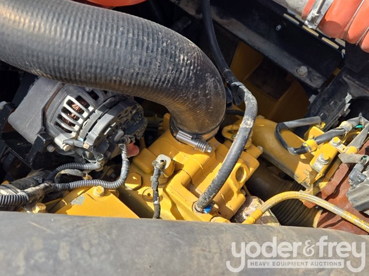 2019-deere-470g-lc-image-62