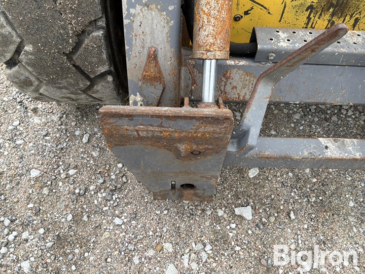 2006-new-holland-ls180-image-15