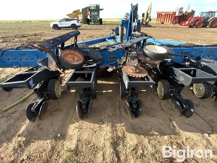 kinze-2700-image-13