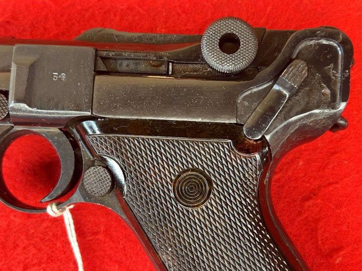 german-luger-9mm-semiauto-pistol-image-9