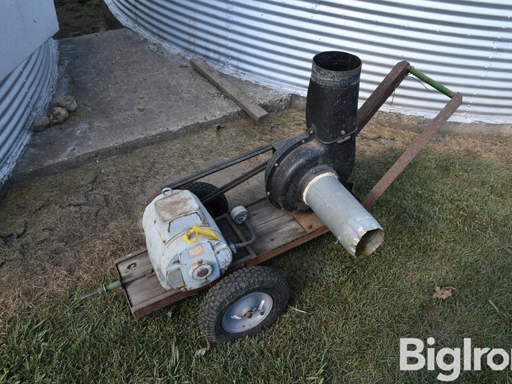 homemade-leaf-blower-image-1