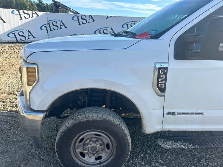 2019-ford-f350-image-14