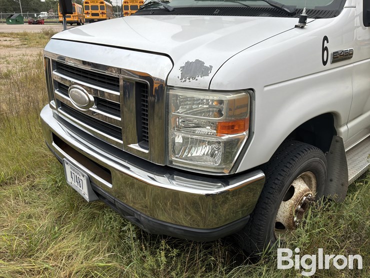 2014-ford-e450-image-8