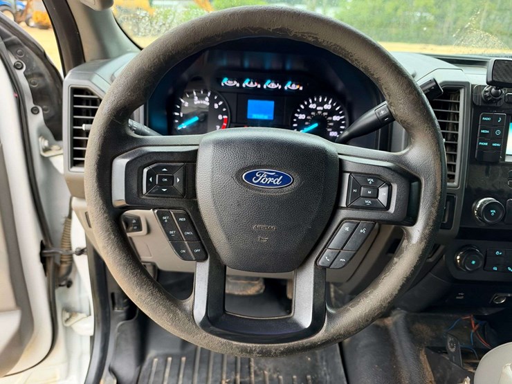 ford-f250-xl-image-12