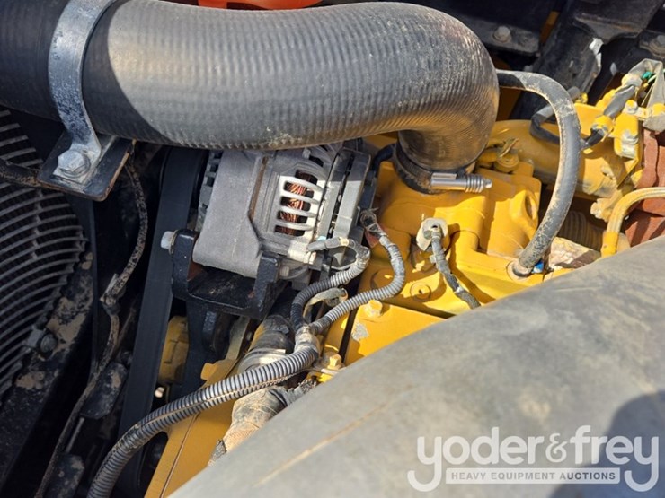 2019-deere-470g-lc-image-61