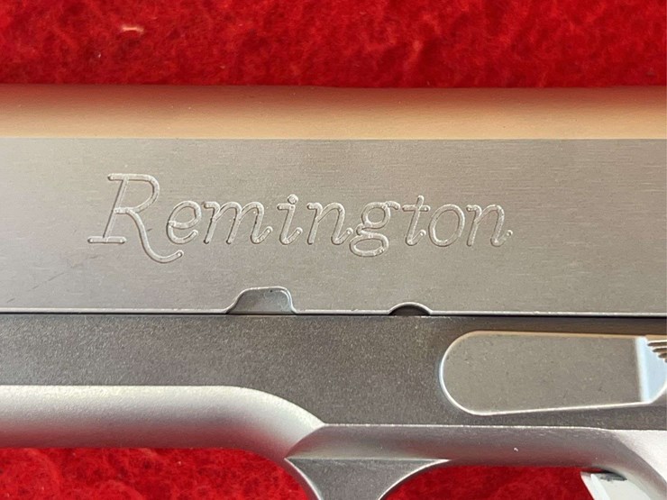 remington-model-1911-r1s-.45-acp-semiauto-pistol-image-11