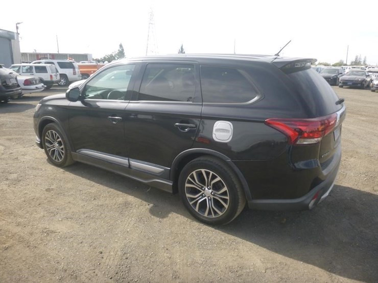 2016-mitsubishi-outlander-image-4