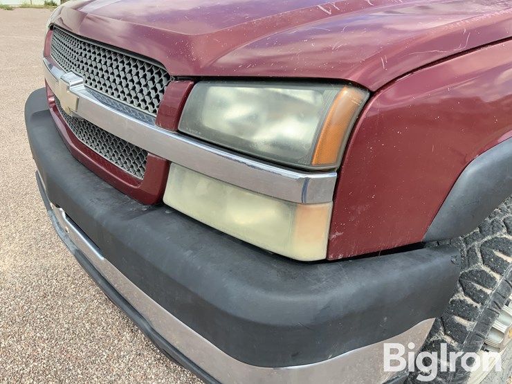 2004-chevrolet-silverado-2500-image-9