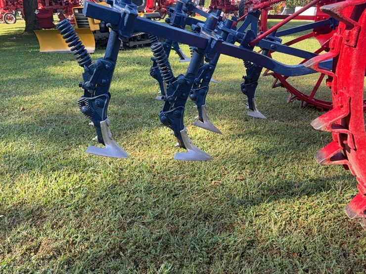 1938-farmall-f-14-image-21