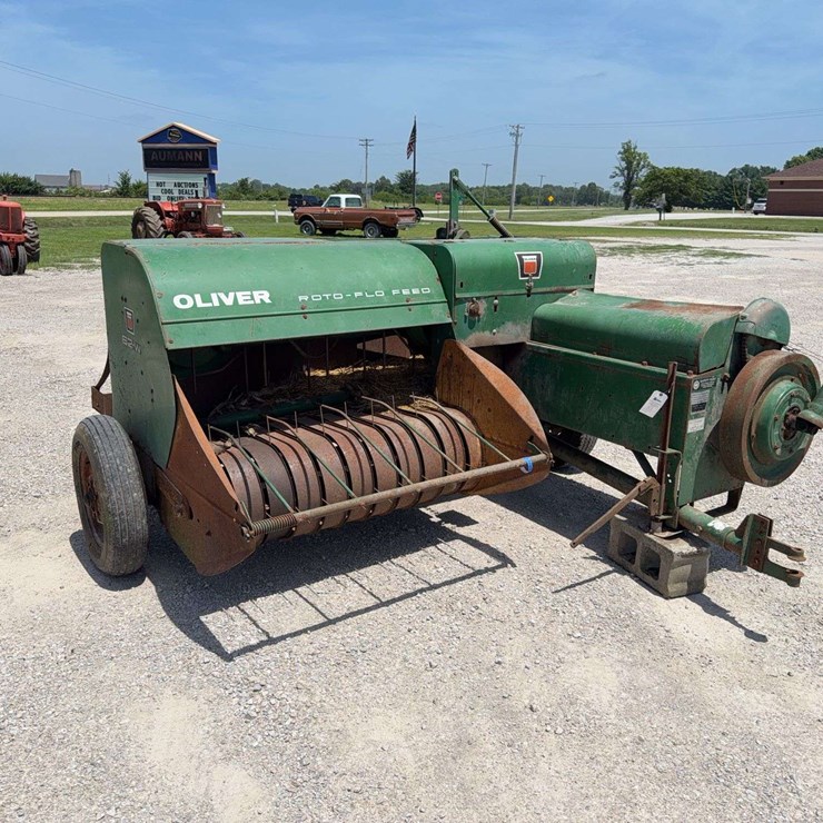 OLIVER 62