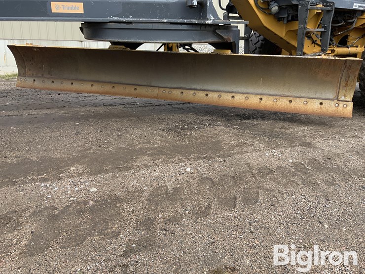 2007-deere-672d-image-15