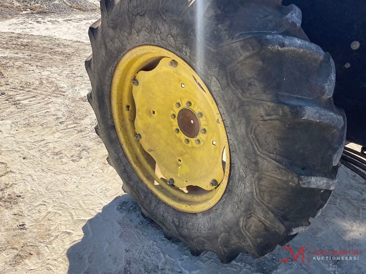 john-deere-5200-image-10