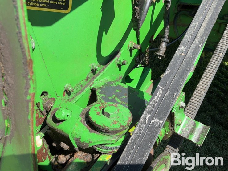 1987-john-deere-7720-titan-ii-image-10