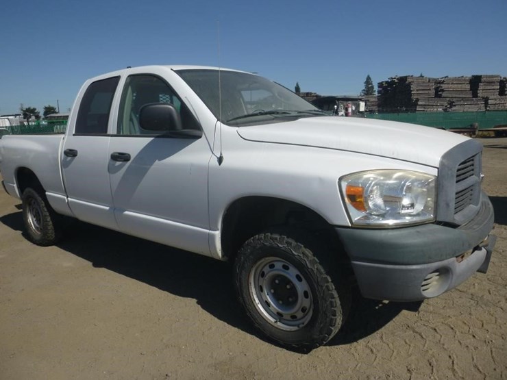 2007-dodge-ram-1500-image-3