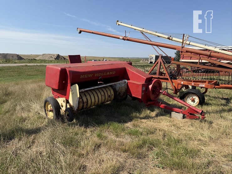 new-holland-270-image-1