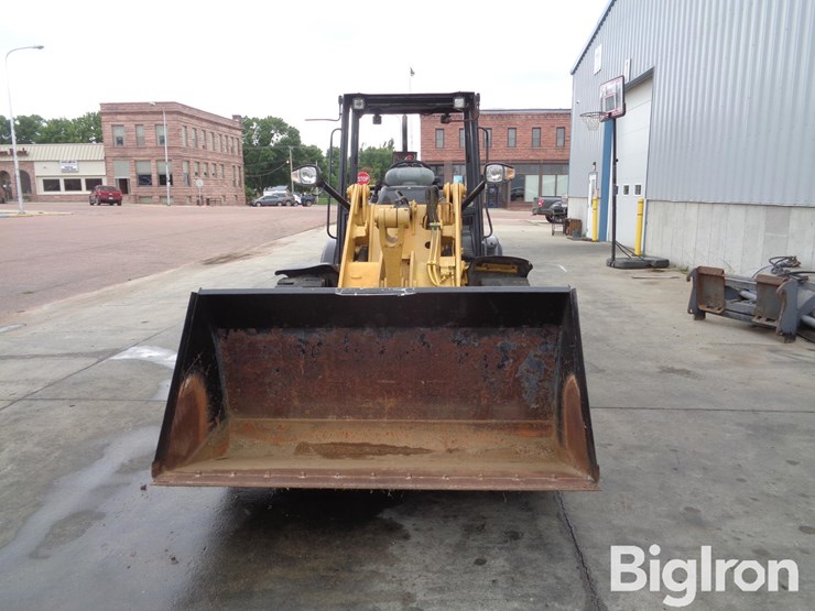 2012-caterpillar-906h-image-2
