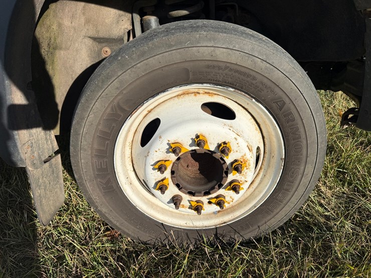 2015-ford-f550-image-60