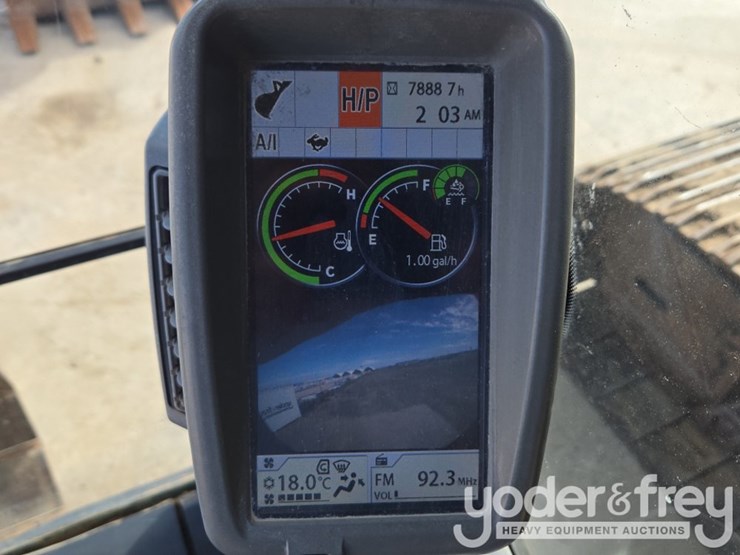 2019-deere-470g-lc-image-81