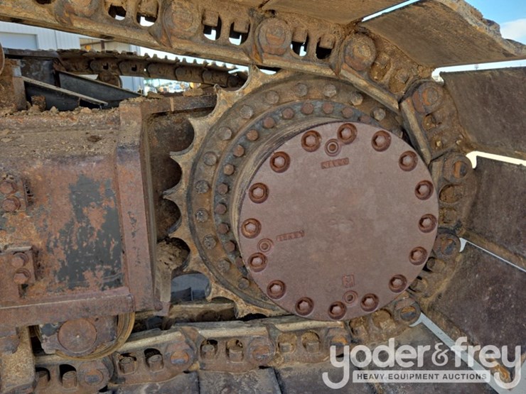 2019-deere-470g-lc-image-15