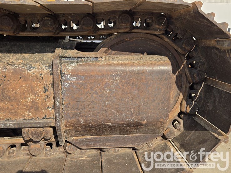 2022-caterpillar-336-image-19