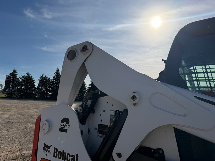 2019-bobcat-t650-image-21