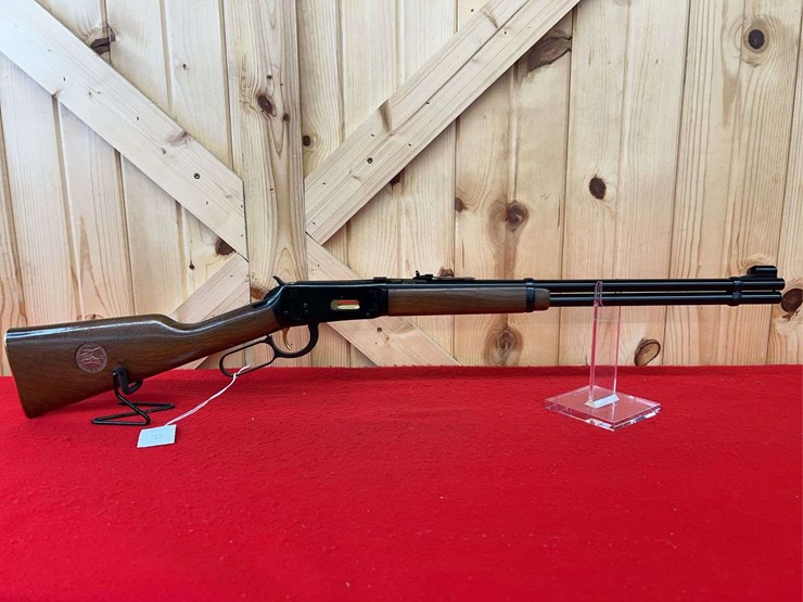 commemorative-winchester-model-94-illinois-sequicentennial-.30-30-lever-action-rifle-image-4