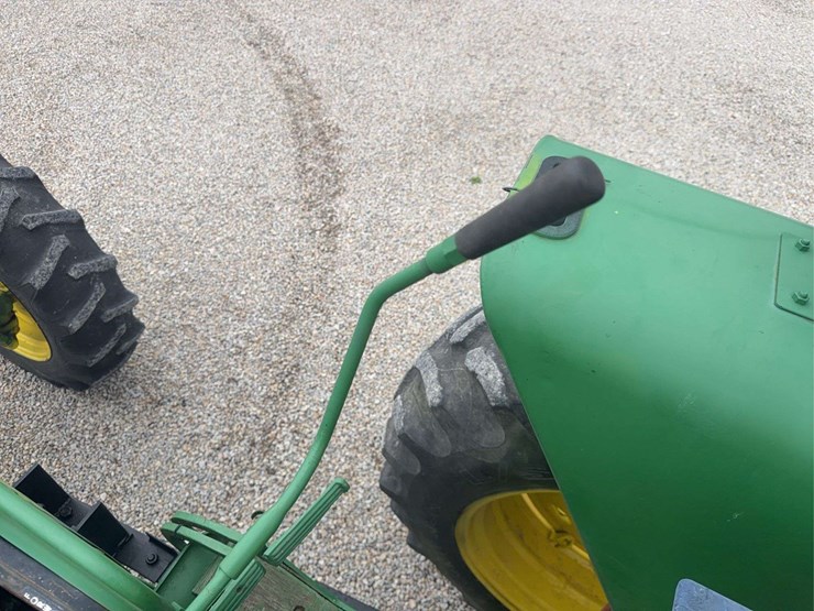 john-deere-3020-image-52