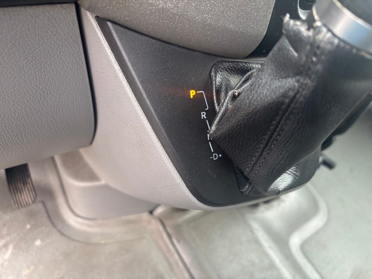 #2333-•-2014-mercedes-sprinter-van-image-55