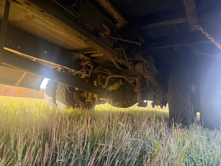 2015-ford-f550-image-31