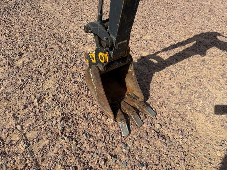 deere-17g-image-30