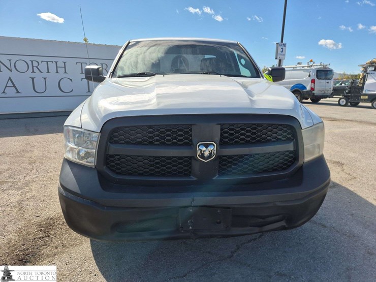 2017-dodge-1500-image-2