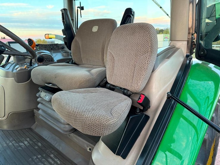 john-deere-6215r-image-55
