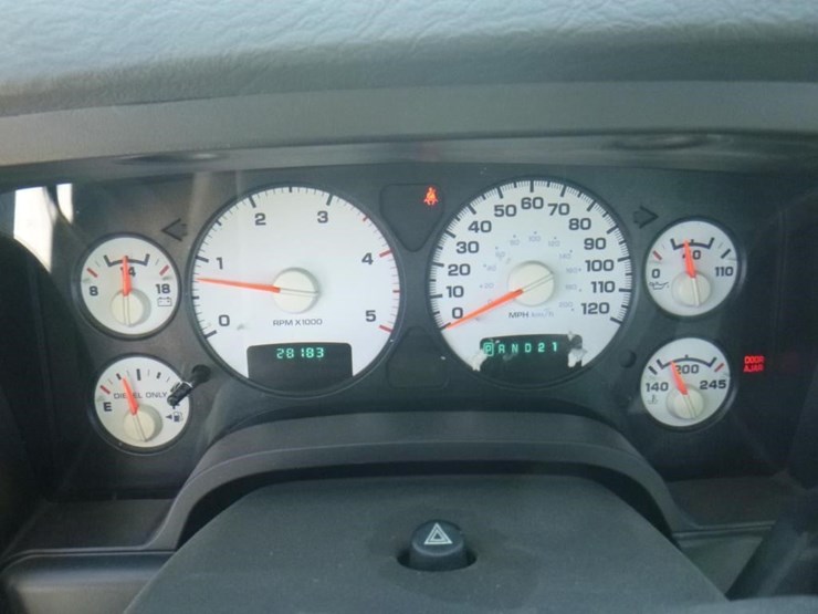 2004-dodge-ram-2500-image-19