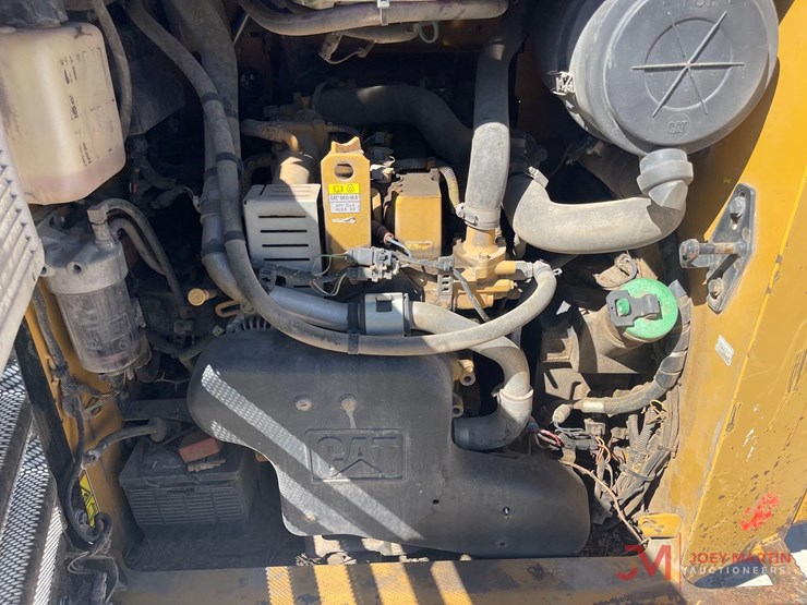2016-caterpillar-289d-image-13