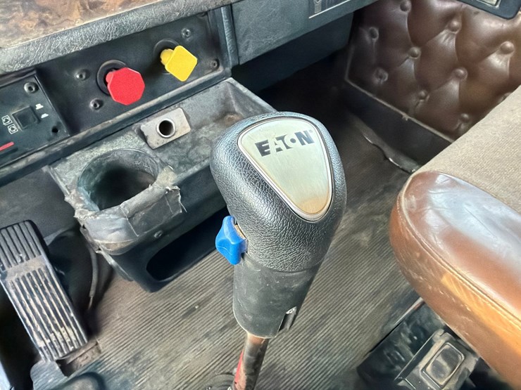 1997-kenworth-t800-image-71