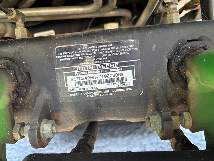 2021-john-deere-2400-image-13