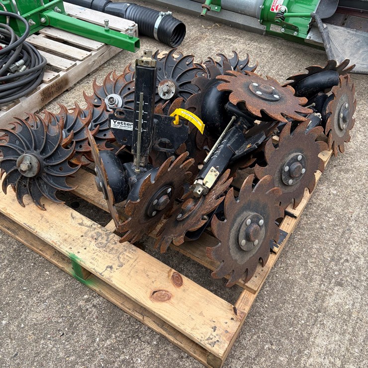 Pallet Of Planter Support