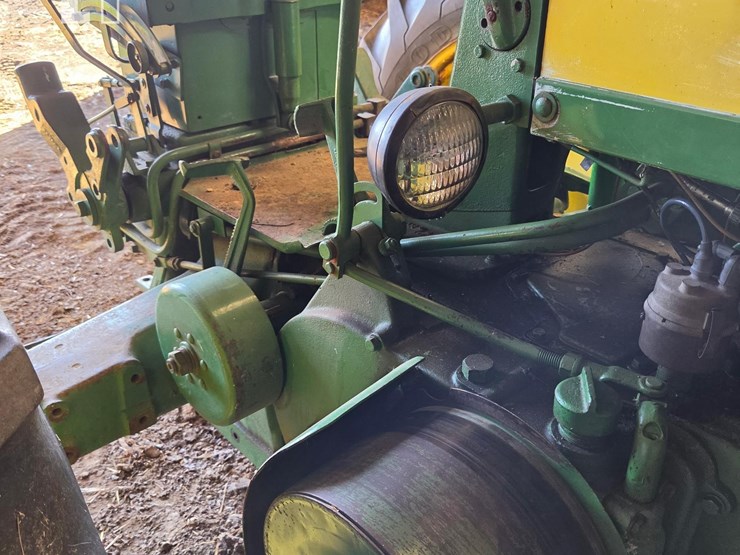 john-deere-620-image-13
