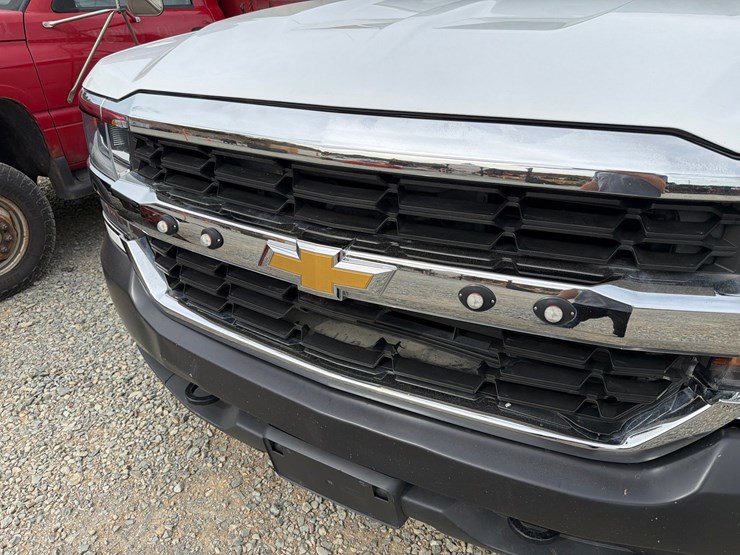 2019-chevrolet-silverado-1500-image-10
