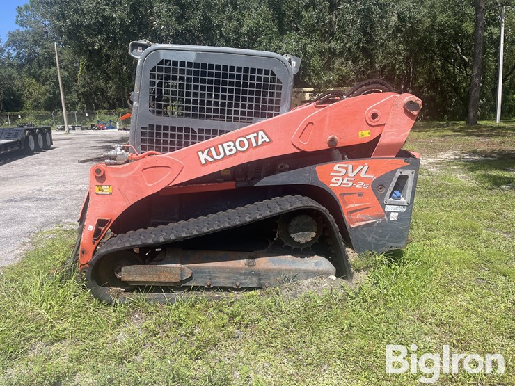 2019-kubota-svl95-2s-image-8