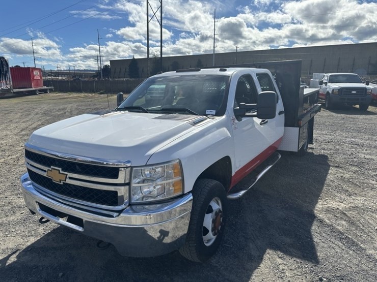 2013-chevrolet-silverado-3500-image-1