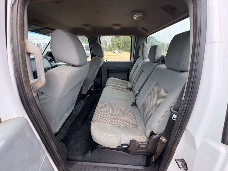 ford-f250-xlt-image-14