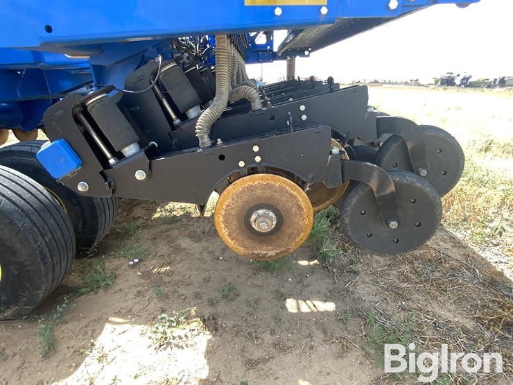 2011-landoll-5530-40x7.5-image-11