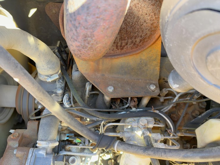 2001-jcb-214-image-16