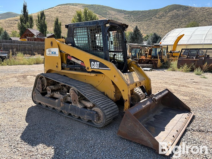 2005-caterpillar-277-image-3