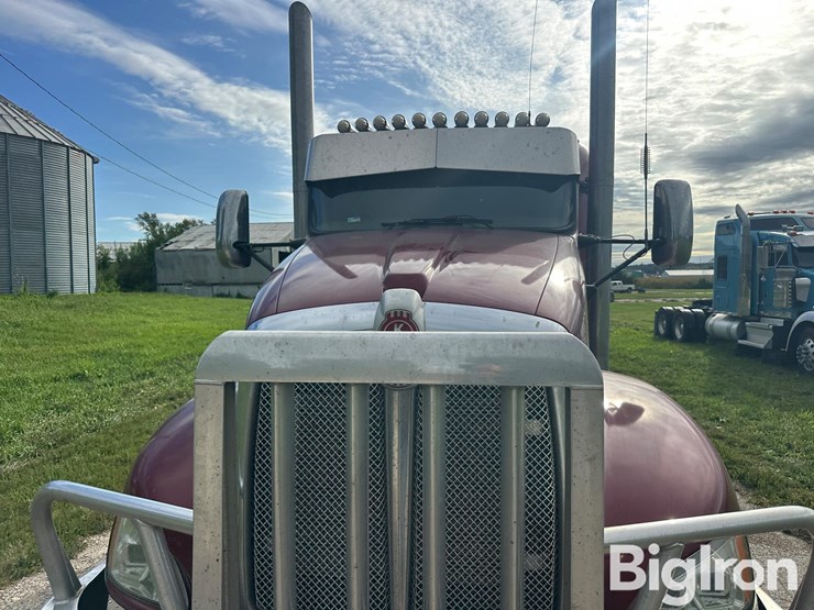 2013-kenworth-t660-image-13