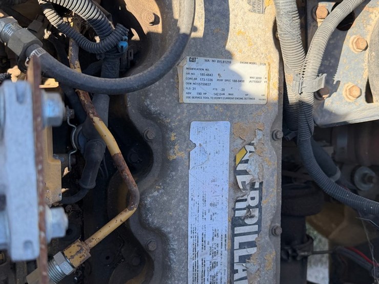 2001-caterpillar-3126-image-51
