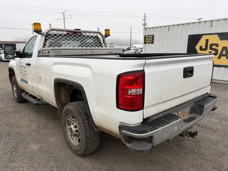 2016-gmc-sierra-pickup-image-6